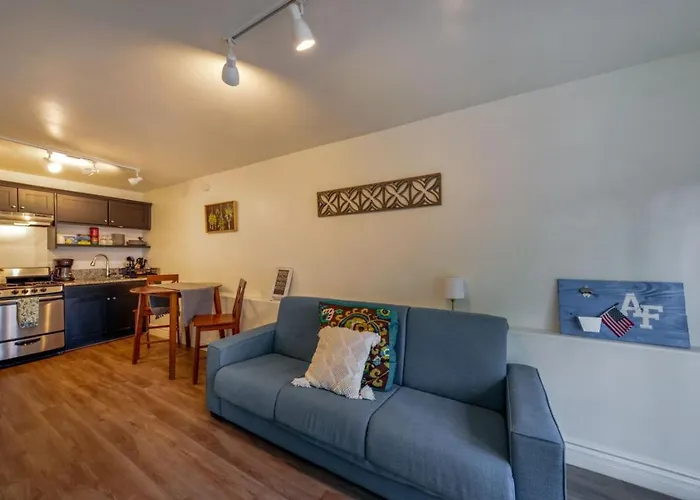 1 Min To 4th Ave & Congress, 1 Bedroom 1 Ba, Casita Holiday home Tucson
