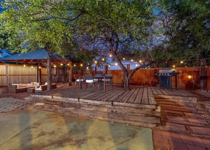 1 Min To 4th Ave & Congress, 1 Bedroom 1 Ba, Casita Holiday home