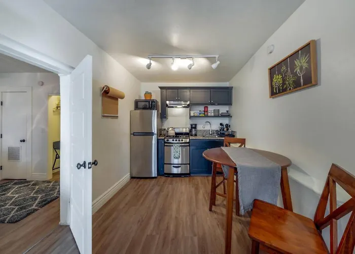 Holiday home 1 Min To 4th Ave & Congress, 1 Bedroom 1 Ba, Casita *