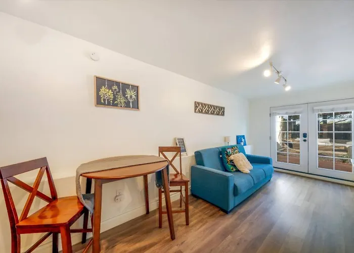 1 Min To 4th Ave & Congress, 1 Bedroom 1 Ba, Casita Holiday home *